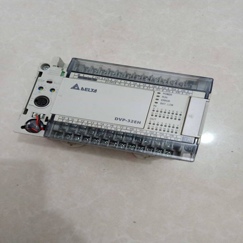 台达可编程控制器 DVP32EH00T 拆机 实物图