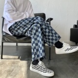 蓝色