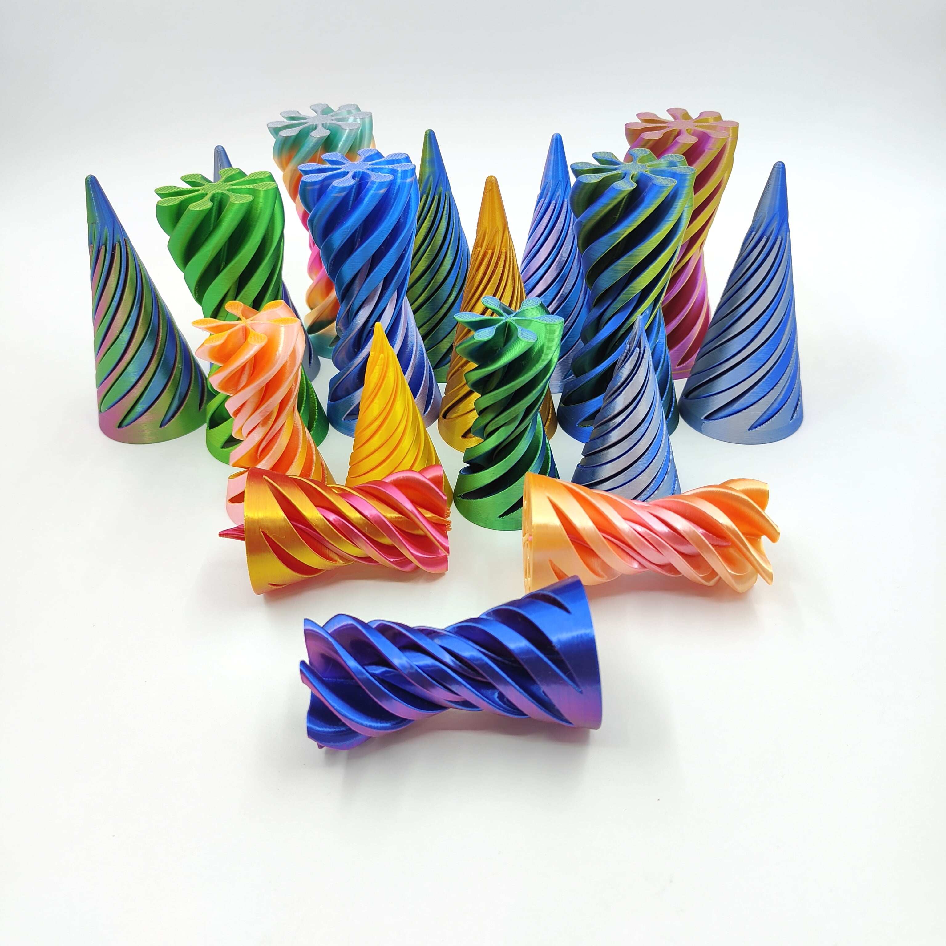 3D打印螺旋锥金字塔解压玩具