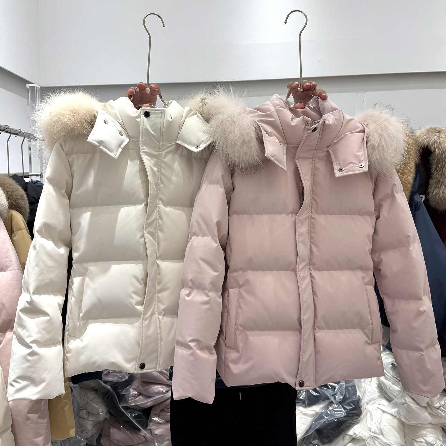 小个子收腰羽绒服女短款2026秋冬新款大毛领修身加厚90白鸭绒外套