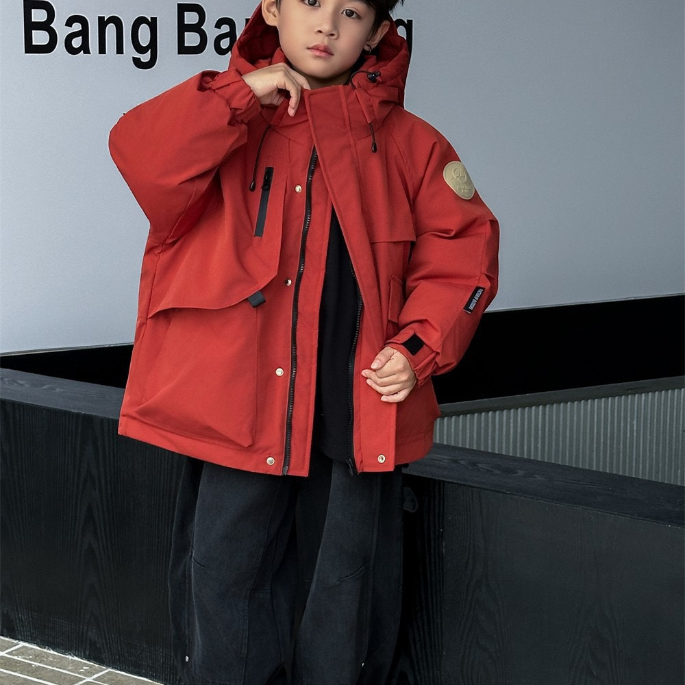 2025儿童工装风中长款羽绒服红色连帽加厚保暖三防户外外套