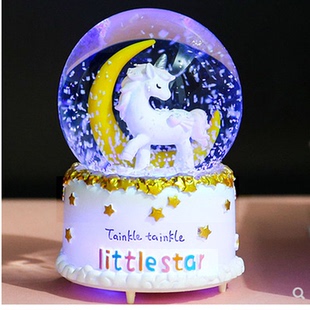 浪漫雪花水晶球自动飘雪送儿童女生生日礼物八音盒旋转木马音乐盒