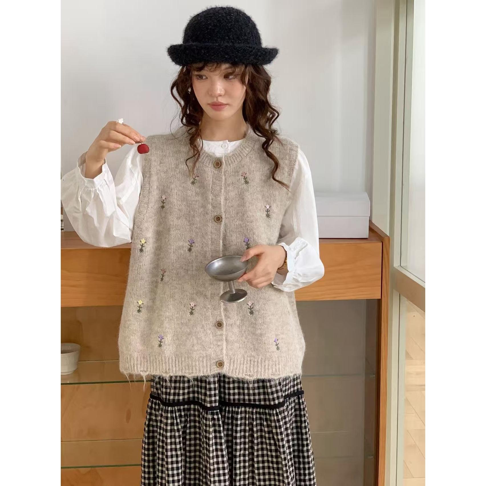 韩系chic设计感小众刺绣针织马甲女2025秋季新款宽松百搭减龄无袖