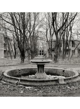 【预售】孤独的桥 Lonely Are All the Bridges 原版英文摄影作品集纪实图书(预计26年2月出版)