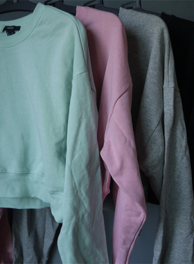 F21外贸女款秋冬短款卫衣圆领长袖100%棉毛圈卫衣纯色简约时尚款