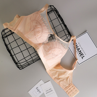 浪漫春天内衣女小胸聚拢中厚无钢圈上托收副乳调整型性感刺绣文胸