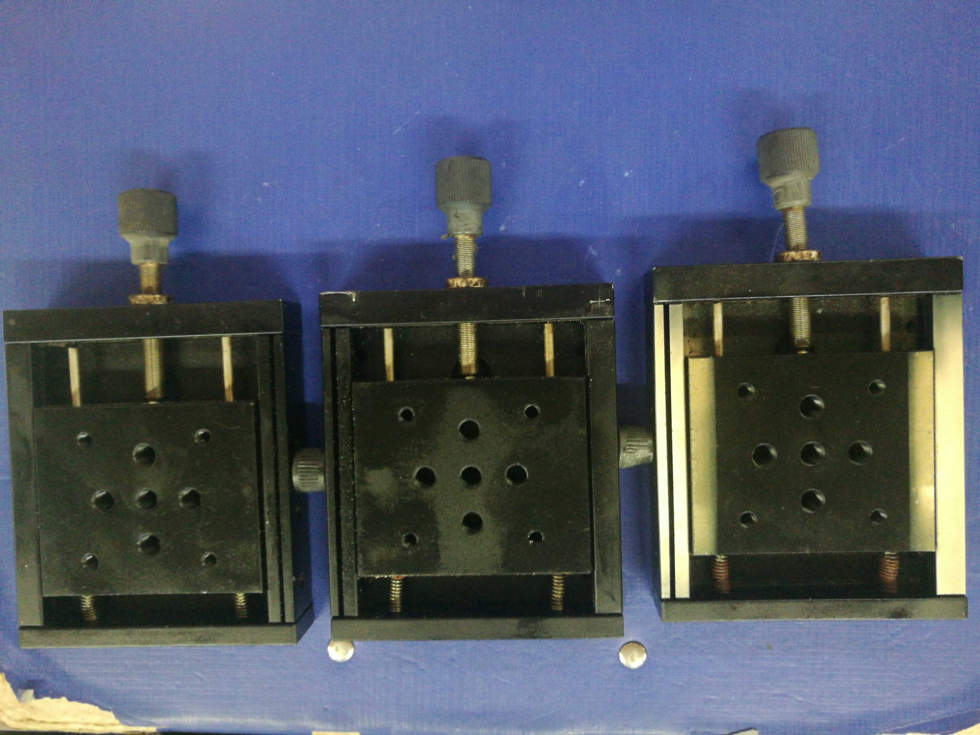 拆机台湾ONSET手动细牙微调平台，80mmx95mm厚度20mm