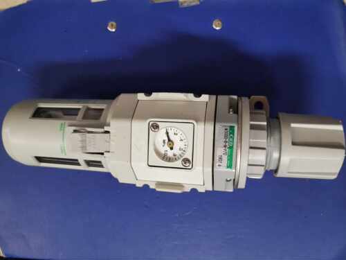 原装日本CKD W3000-8-N-P70调压过滤器，现货出售