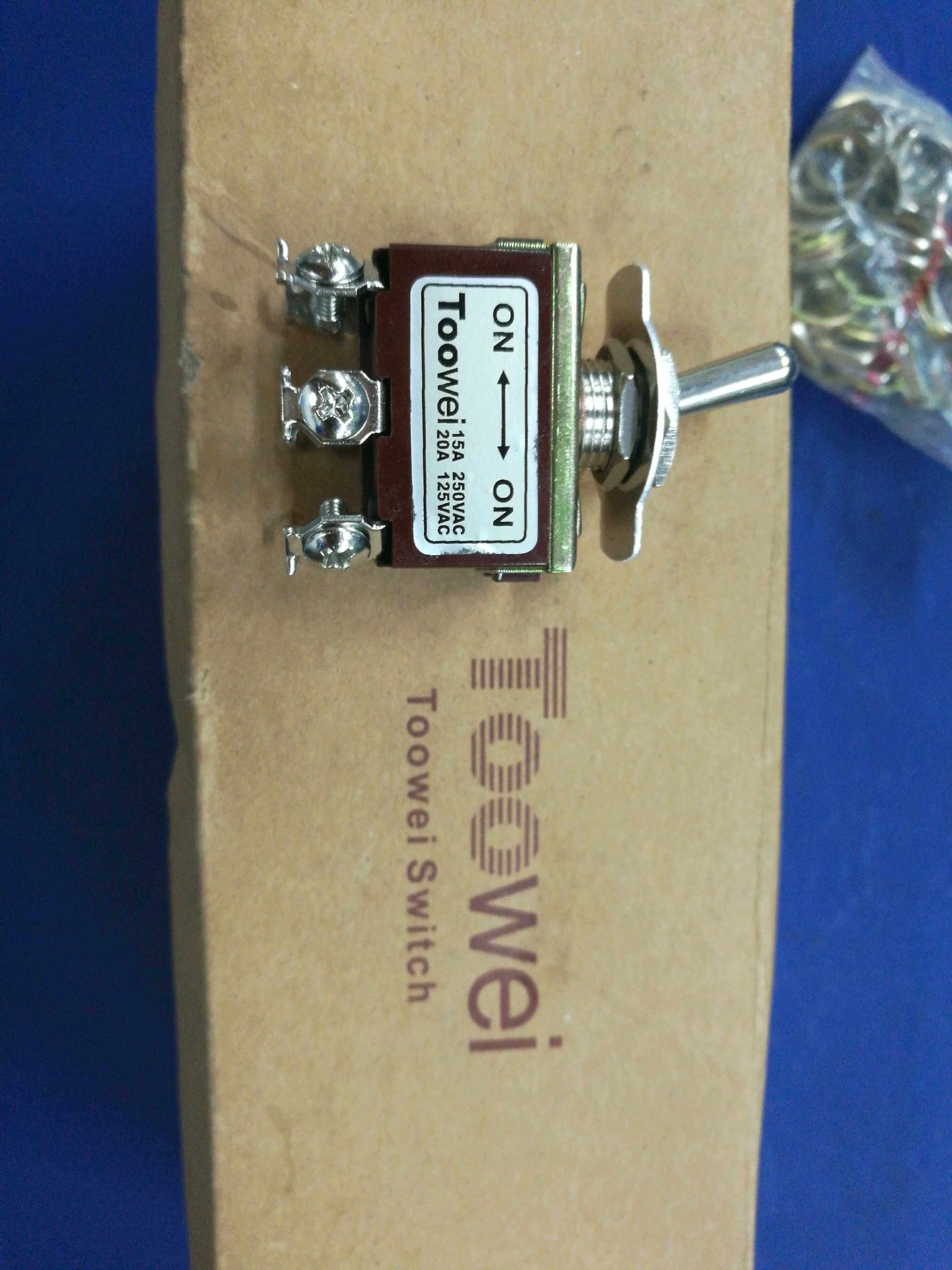 原装TOOWei大功率钮子开关T702BW六脚两档开关，现货出售