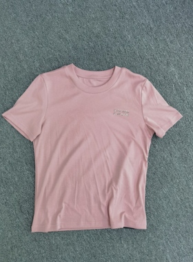 2026新款短袖圆领针织春夏季T恤女打底衫字母洋气修身棉上衣粉色