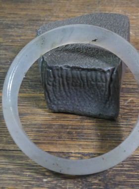 10031号 新疆克拉玛依金沙金丝玉手镯 内径61.5mm