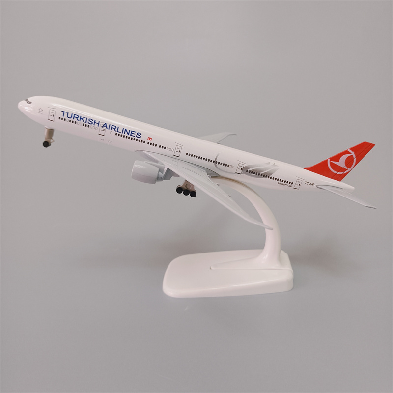 带轮子19cm土耳其航空Turkish波音B777合金仿真飞机模型金属航模
