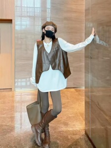 欧货时尚不规则皮质马甲外套女2023新款复古宽松外搭短款背心马夹