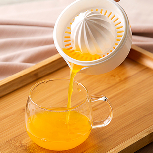 日本进口家用手动榨汁机橙子柠檬水果简易榨汁器塑料压汁器果汁
