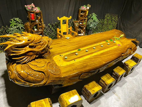 Корнеодичный чайный стол