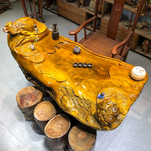 Корнеодичный чайный стол