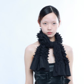 原创设计师黑色围巾女保暖高级感艺术褶皱轻奢时尚 YEZI 围脖