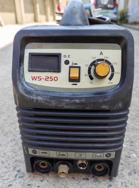 二手沪通大力神WS250两用氩弧焊机220V，正常使用单机无配件。