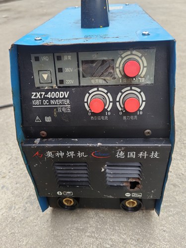 二手奥神ZX7-400双电压电焊机220V380V，正常使用单机无配件。