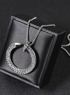 2025秋冬新款满钻钉子钛钢项链  个性简约镶钻回旋箭头长款毛衣链