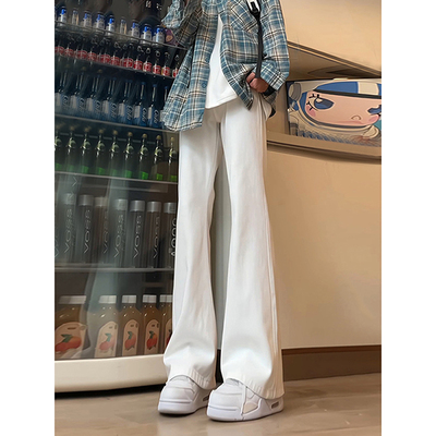 白色高腰提档弯刀牛仔裤