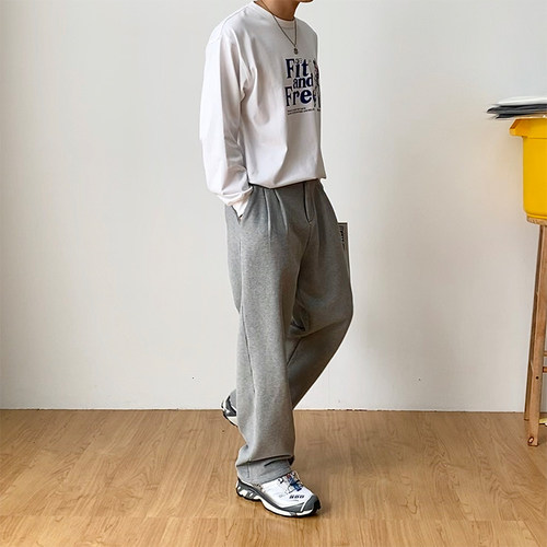 双褶直筒合身版型卫裤