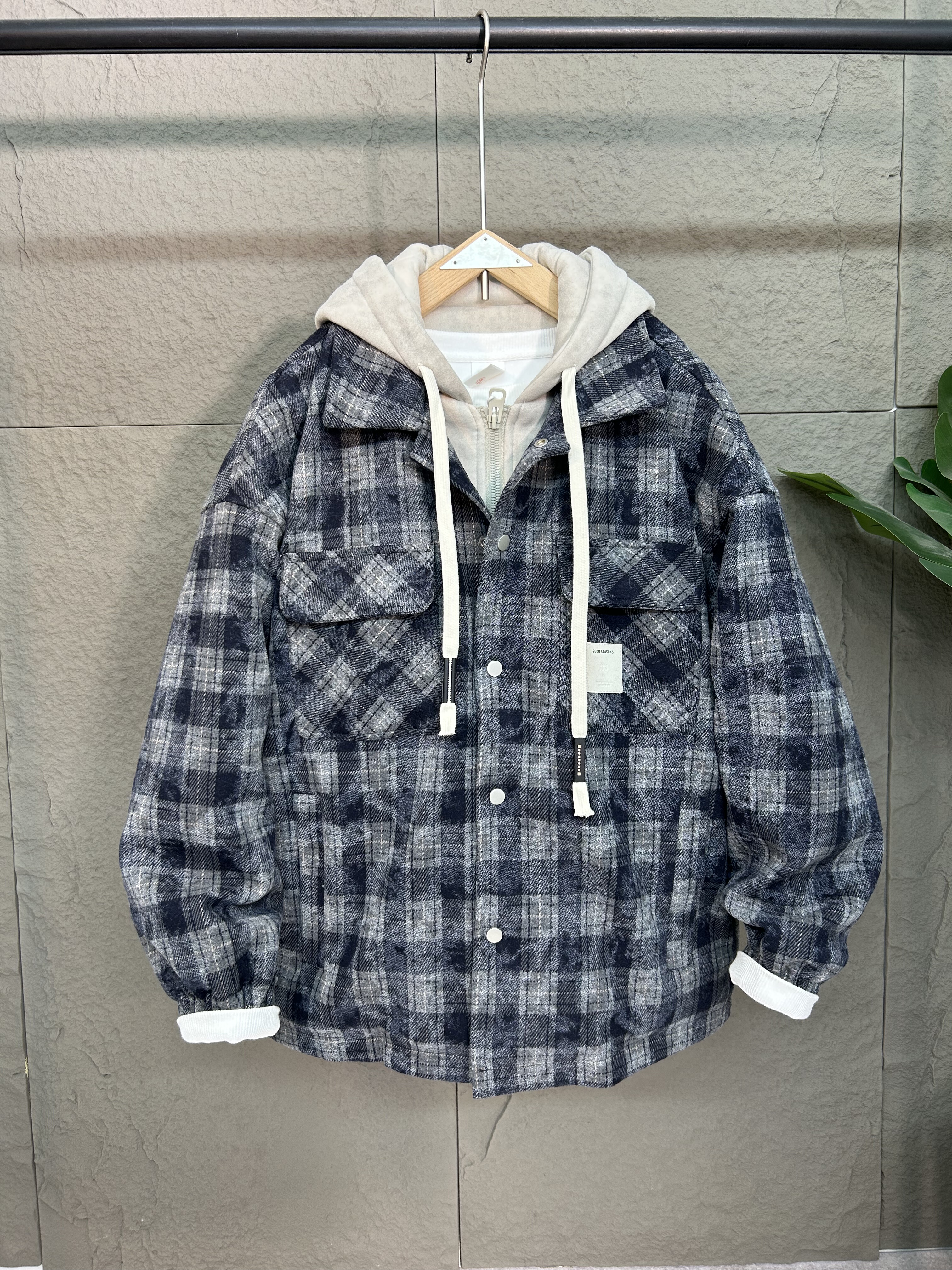 潮牌格子夹克加绒加厚秋冬连帽假两件扎染外套宽松阔版男女情侣