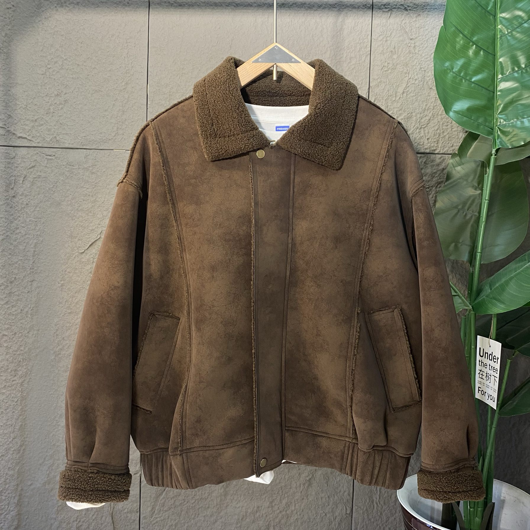 潮牌阔版皮毛一体2024冬新款加厚扎染夹克外套宽松男女情侣保暖