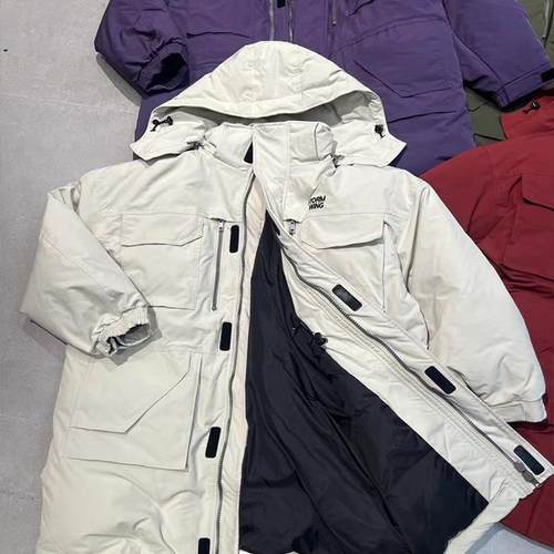 长款保暖加厚羽绒服宽松版连帽