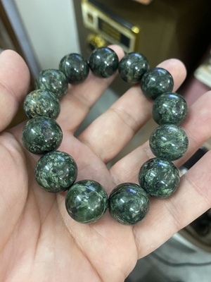 西藏藏玉蛇纹玉菜花玉手串男士手把件 磁性玉石 16MM