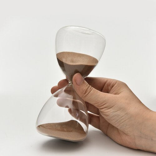 现代风15分圆形玻璃沙漏摆件