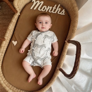 新生婴儿儿衣服夏装0一3月薄款男女宝宝系带和尚服短袖爬服52码66