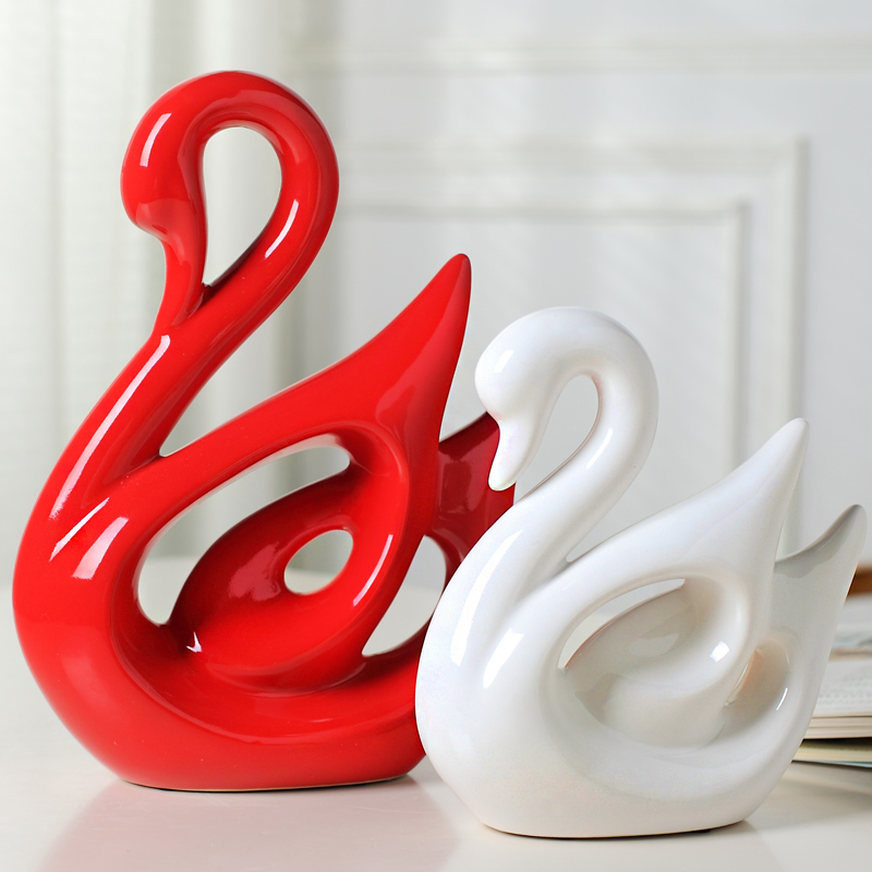 色釉电视柜摆件陶瓷情侣