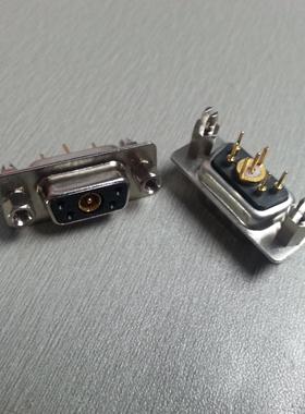 黑色射频母座连接器 带鱼叉铆锁 矩形同轴直插D-SUB5W1母头连接座