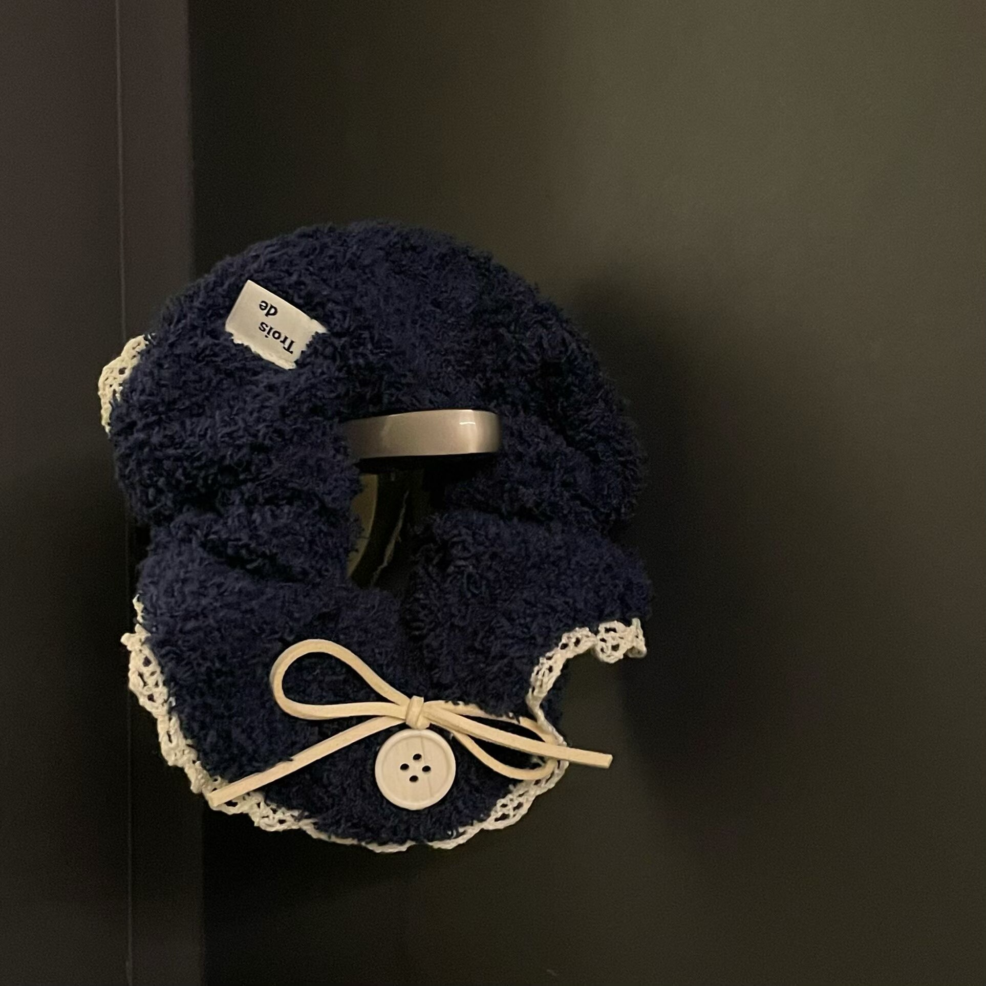 韩国东大门Trois de LEI新款毛巾毛绒纽扣蝴蝶结韩系大肠圈发圈女