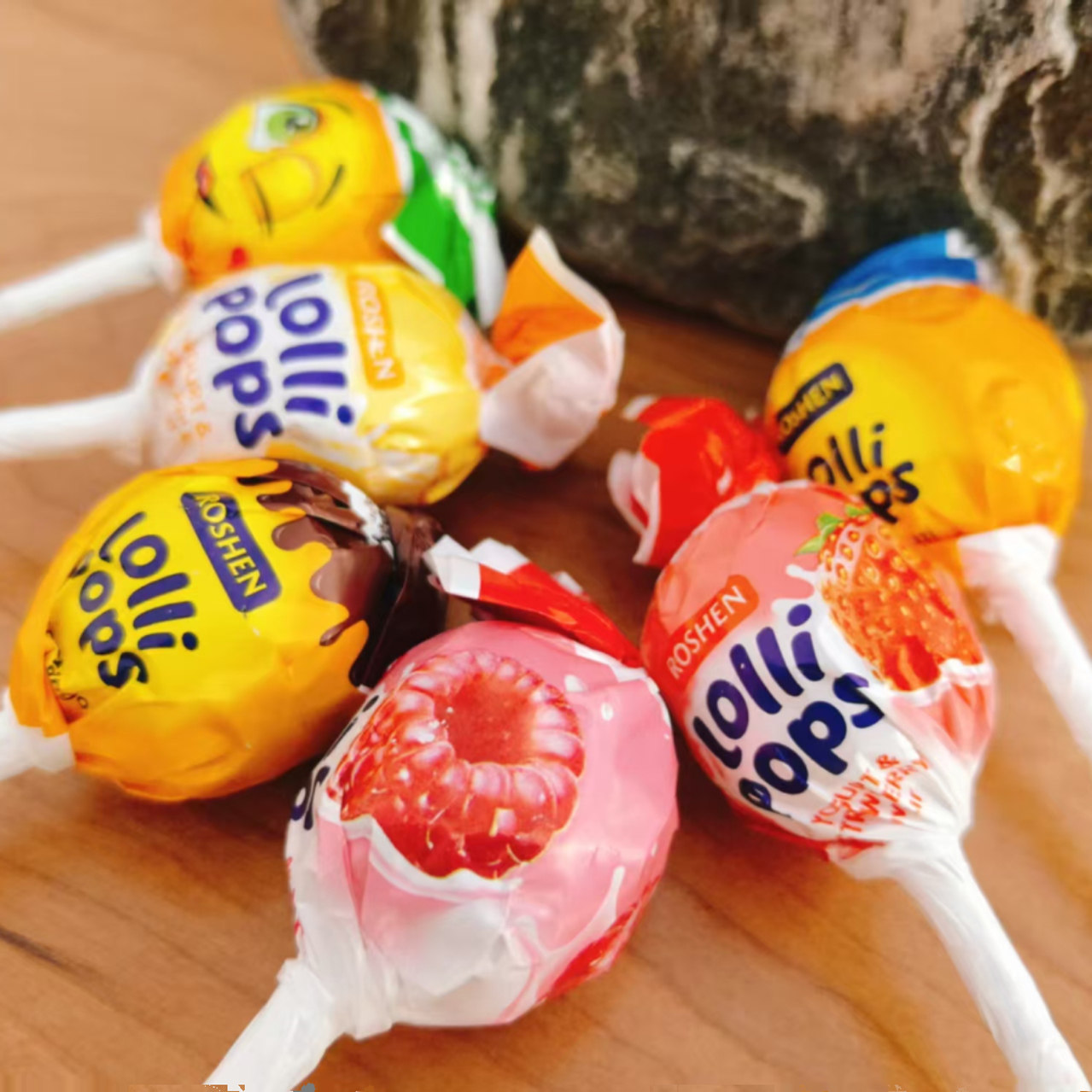 俄罗斯棒棒糖混合水果味酸乳味棒糖小朋友喜爱散装半斤