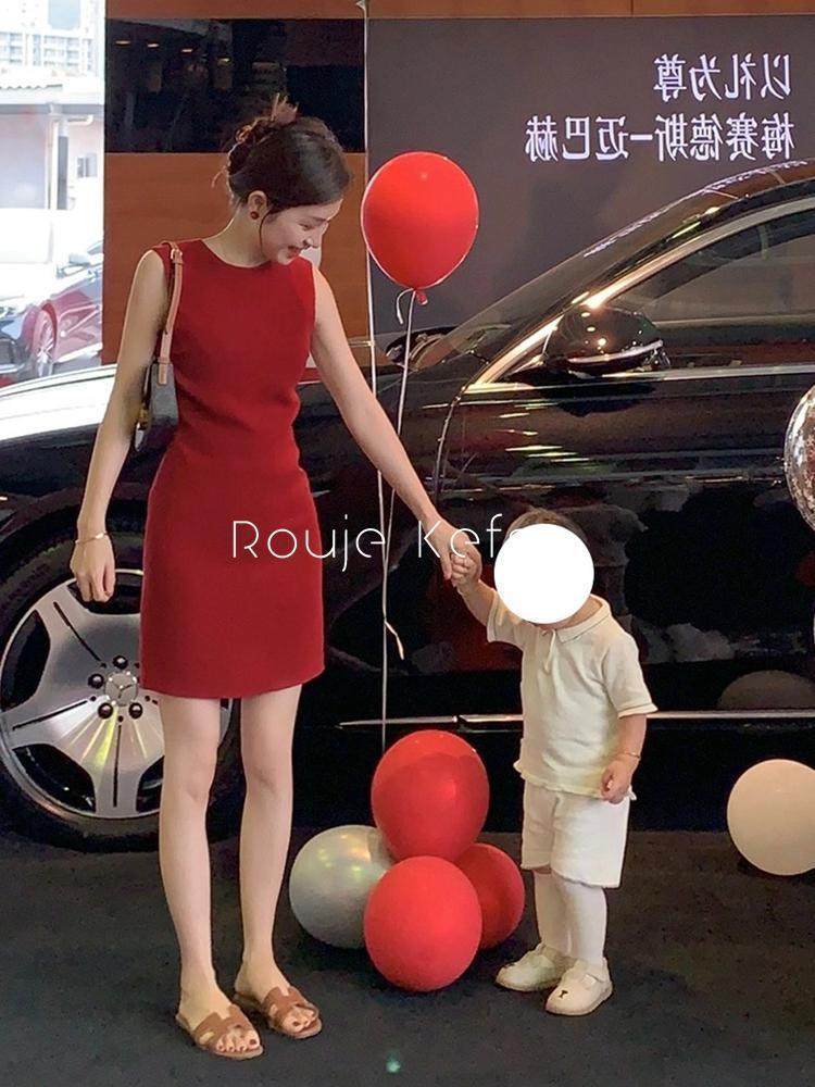 温柔风法式简约高级感圆领收腰显瘦名媛红色洋气无袖连衣裙