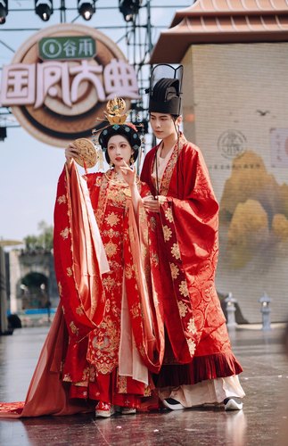 【出租】云河千色凤凰于飞唐制男女婚服盘金绣国风大典乐昌公主