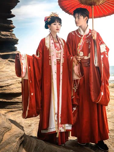 出租十三余宋制婚服汉服婚礼汉婚