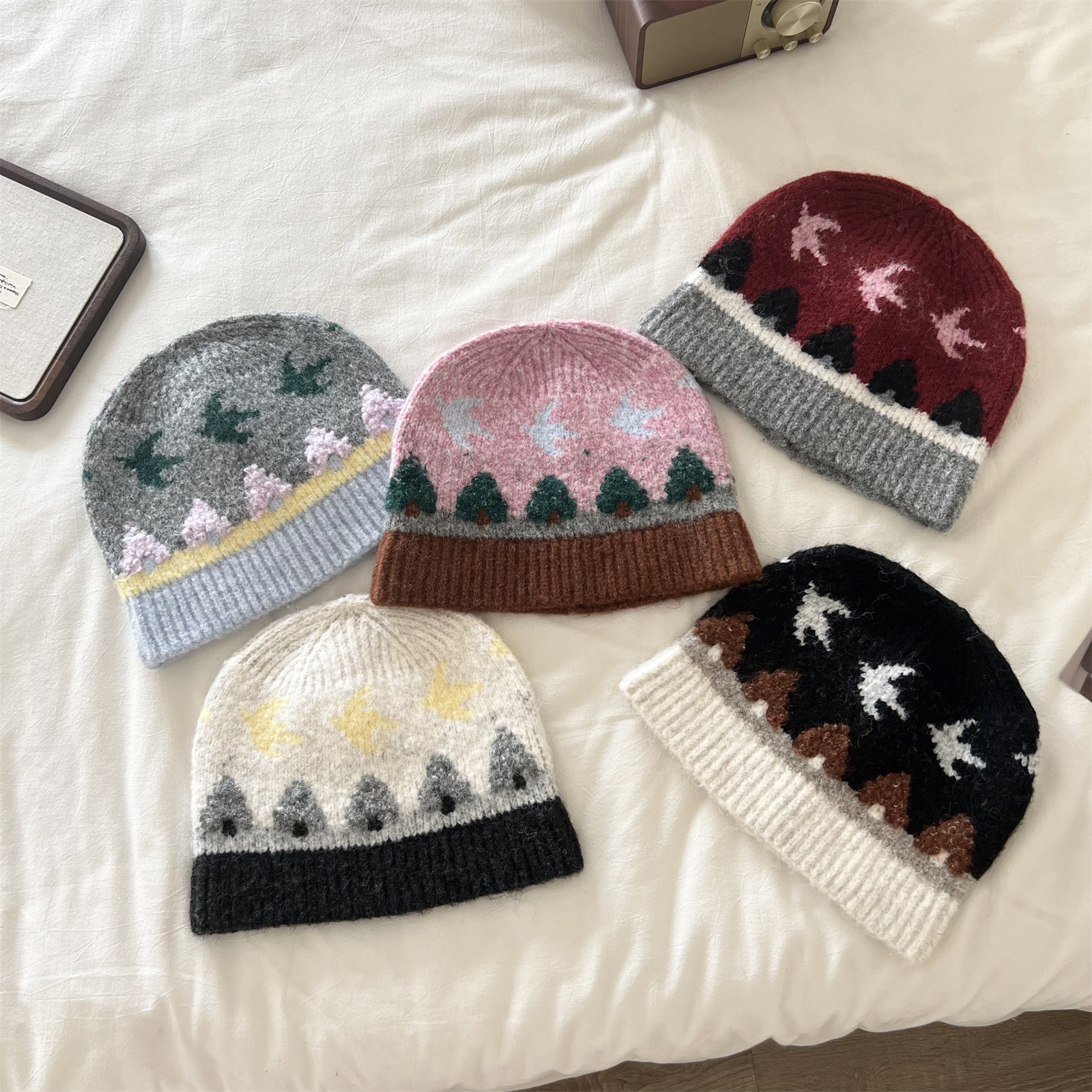 配色很绝！韩国小众新款复古提花针织帽子女秋冬保暖护耳毛线冷帽