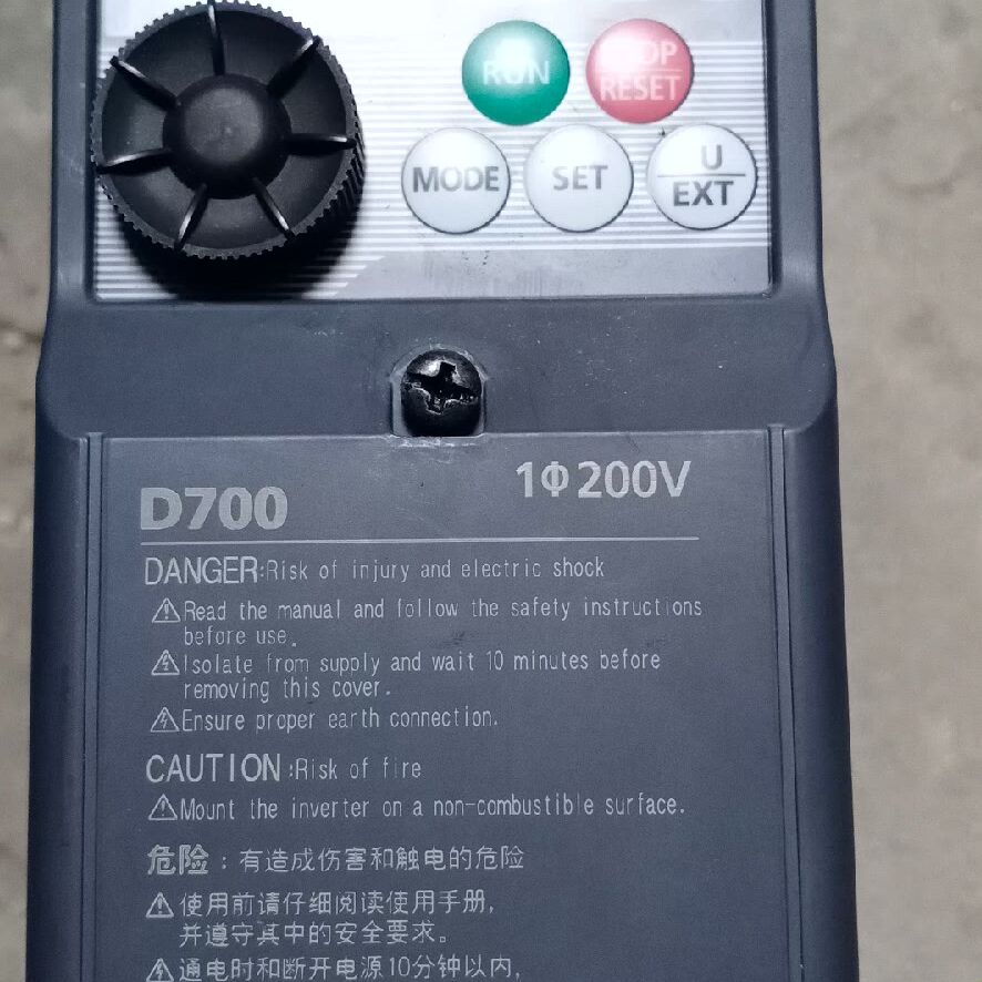 变频器D720变频器FR-D720S-0.75K-CHT