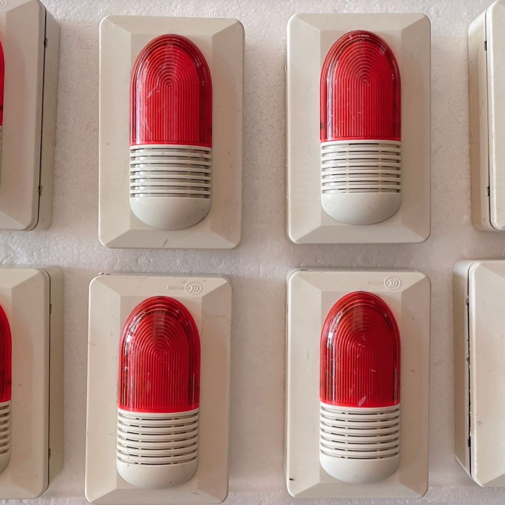 海湾GST-HX-100B火灾声光报警器 拆机 图片实拍