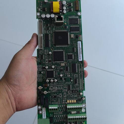 西威变频器主板R-AVGL F 3.6版本 拆机件 成色还可