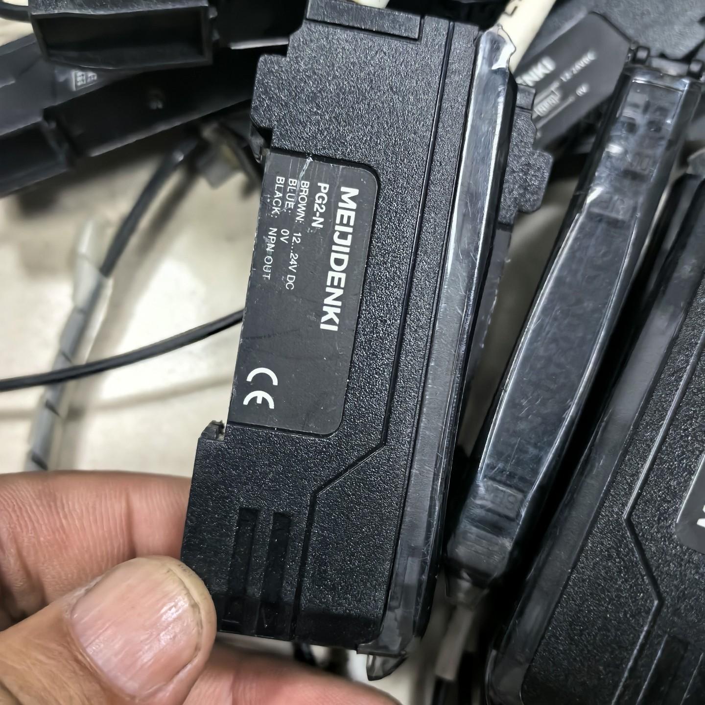 出售明治光纤传感器PG2-N 成色新功能正常。拆机现货 实物