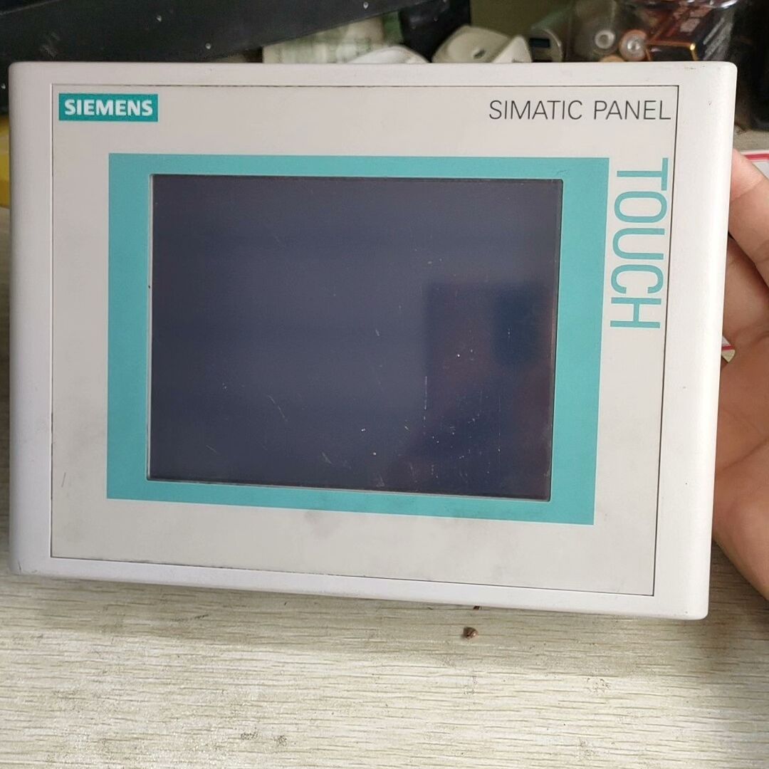 触摸屏 6AV6 642-0AA11-0AX1 实物图
