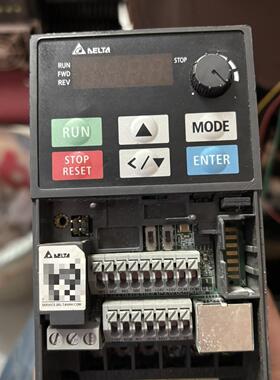 台达变频器 型号VFD1A5ME43ANNAA 输入电压38