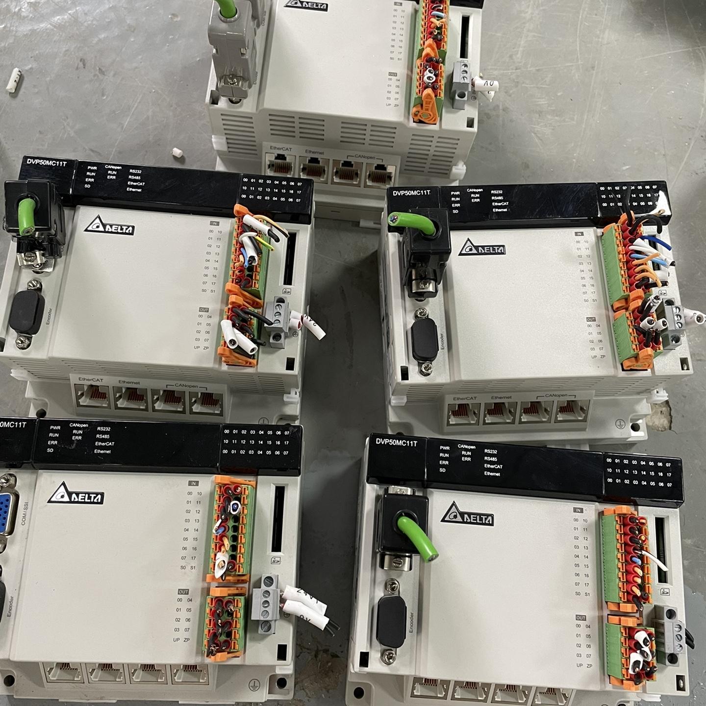 台达PLC DVP15MC11T-06 支持6轴 强大功能