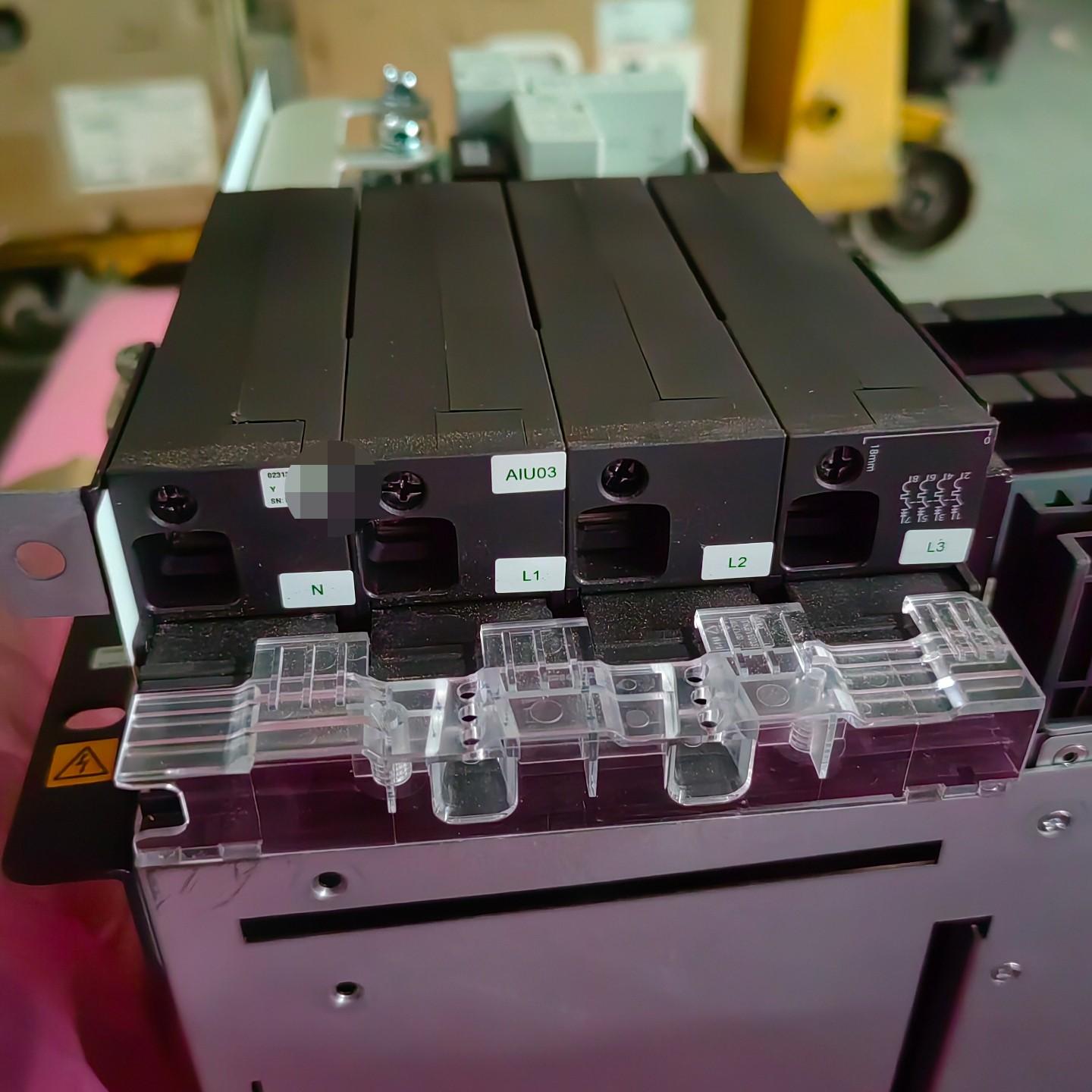 开关电源交流输入模块100A/4P    AIU03-100