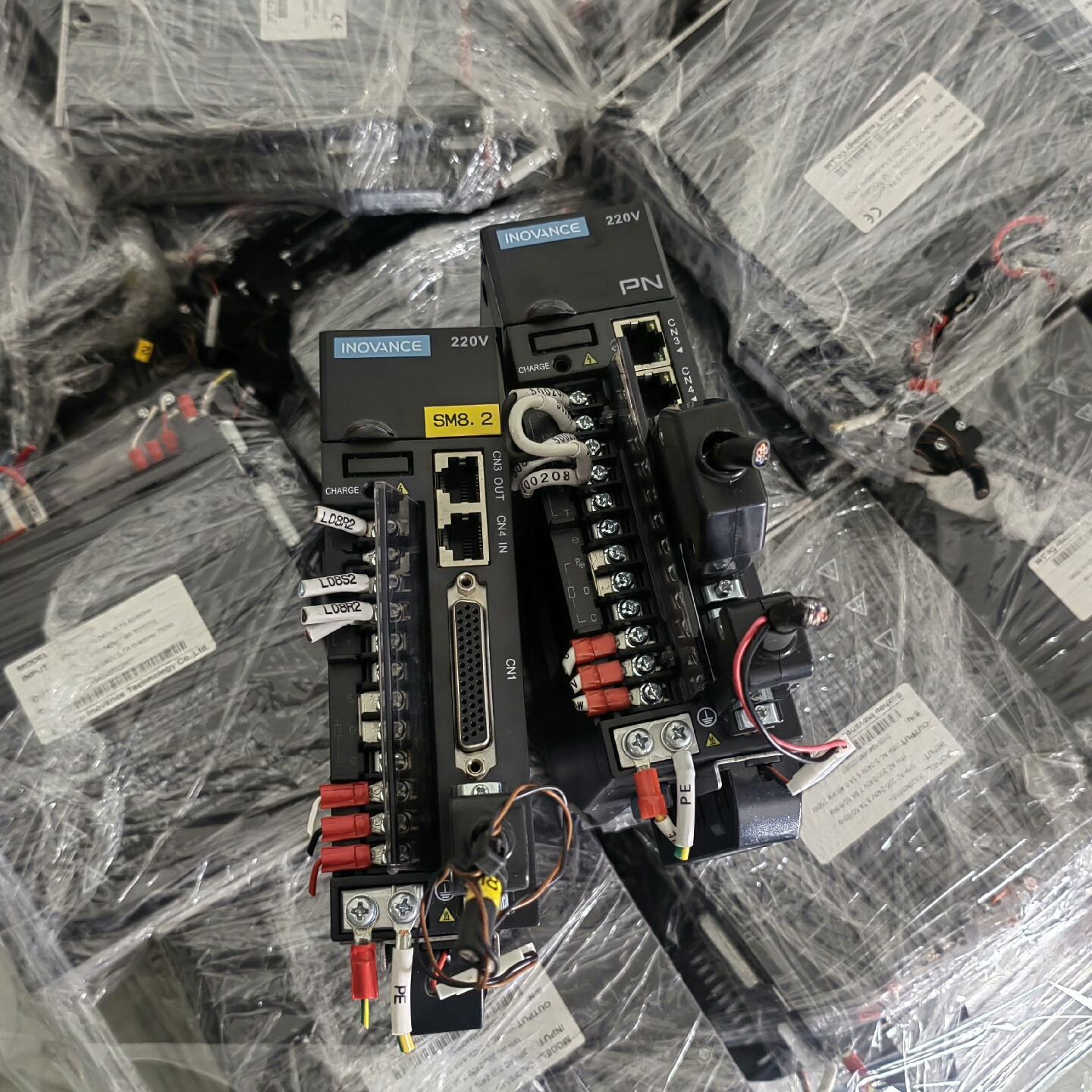 出汇川伺服驱动器400w-750w 型号IS620NS2R8