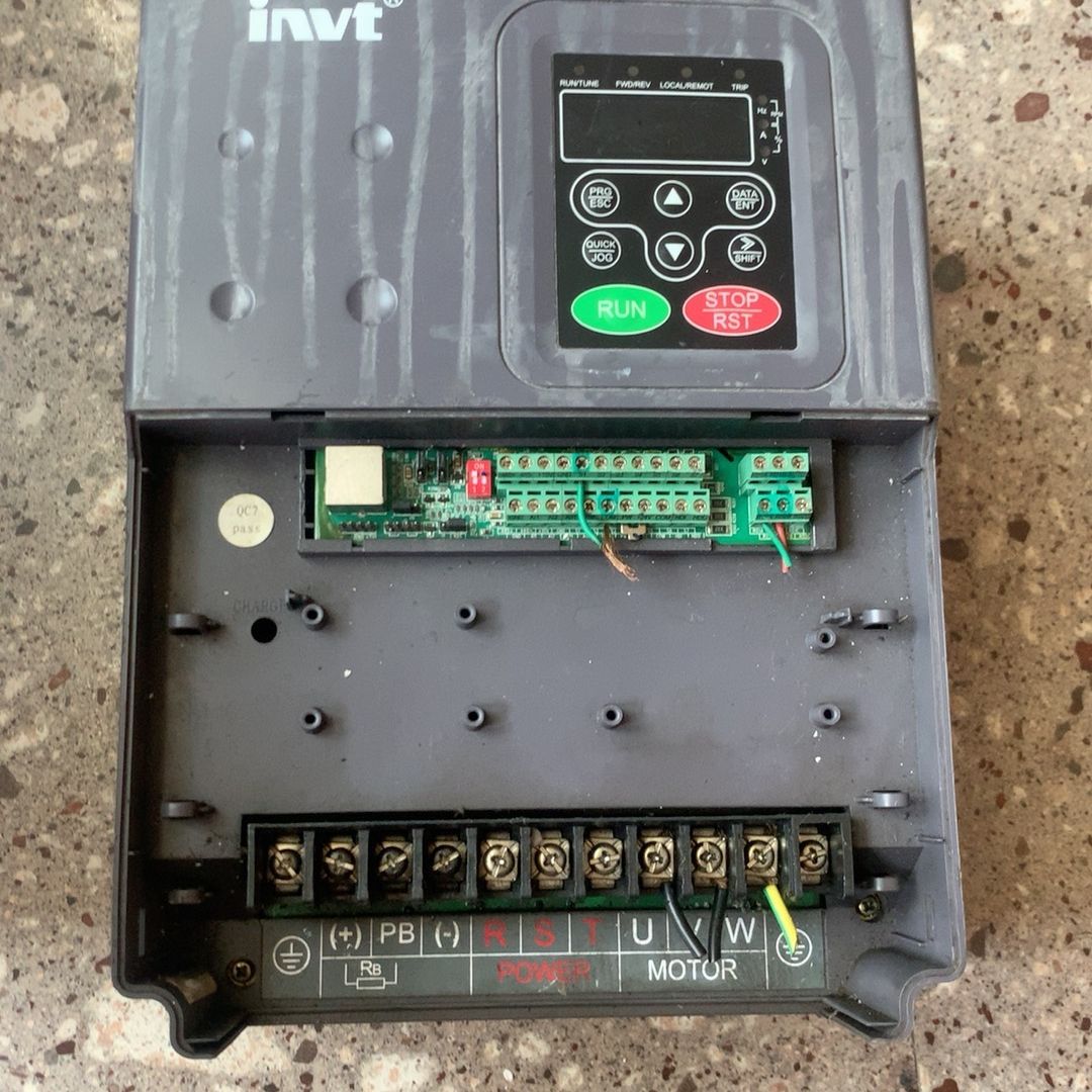 拆机英威腾变频器CHE100A-015G/018P-4  1